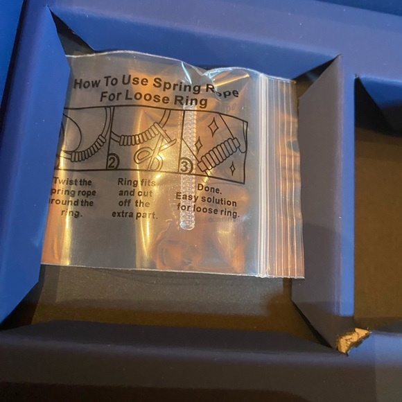 🌟MomentWish 1 Carat Moissanite Engagement Ring🌟  NIB - Picture 8 of 15